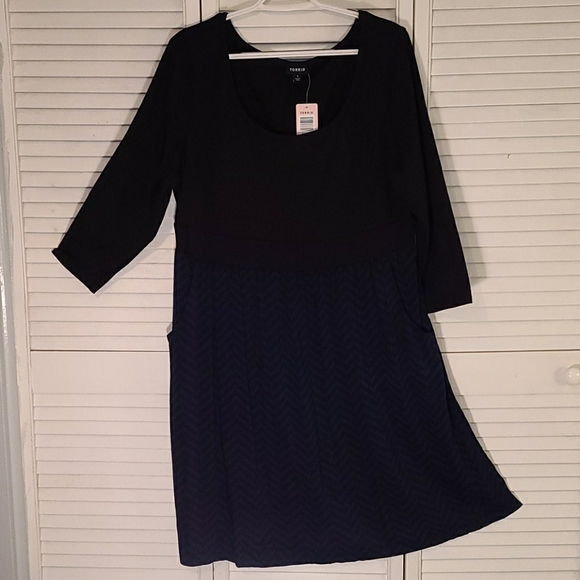 torrid Dresses & Skirts - Torrid Size 1 Skater Dress